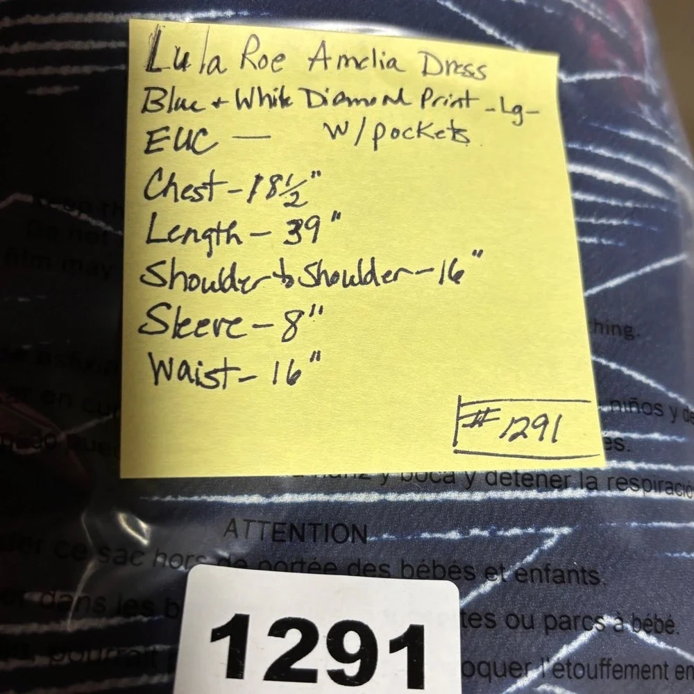 LuLaRoe Large Amelia Dress Diamond Print Short Sleeve Pockets Zip Stretch EUC - Picture 13 of 13